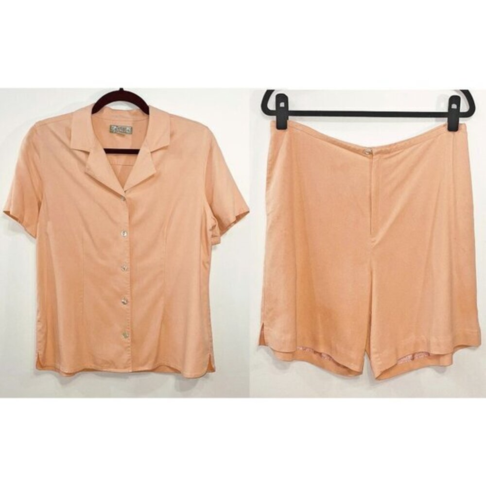 EUC Vintage 100% Silk Tommy Bahama Top + Short Set Peach Large, 14